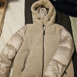 Calvin Klein  jacket/coat size medium-new